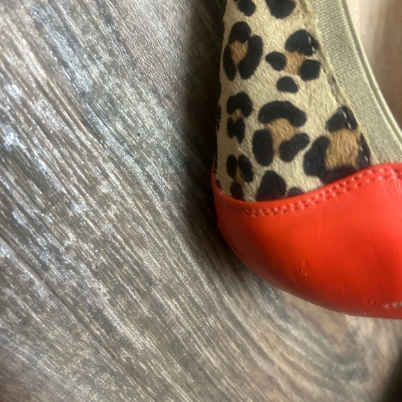BCBG Generation 7.5 Leopard Print/orange Ballet Flats- good condition with wear - Picture 4 of 11